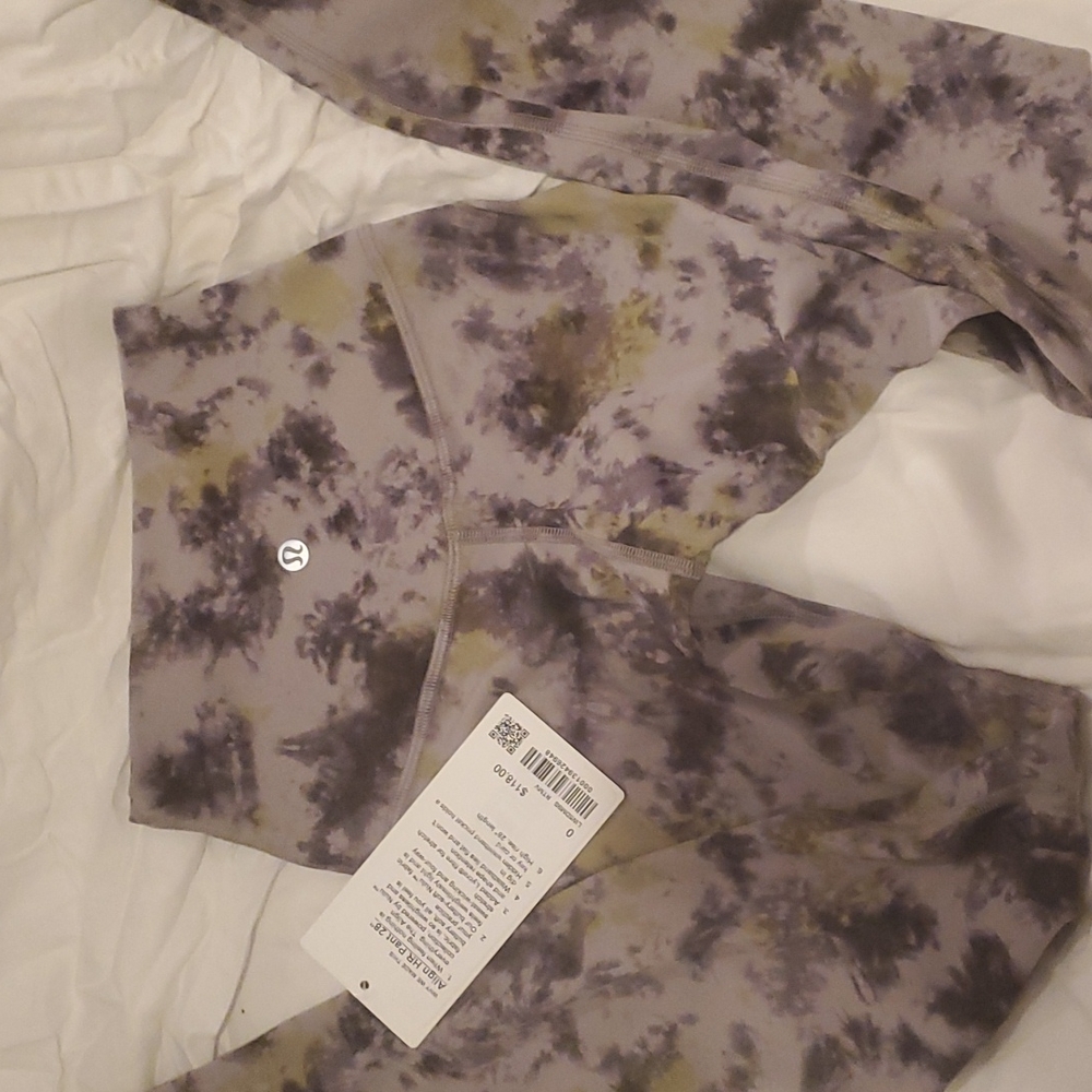 Brand new with tag lulu lemon legging size 16 never worn shipping next day